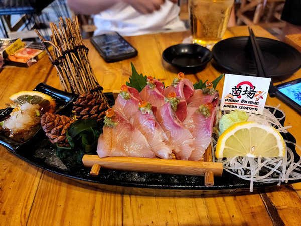 ภาพจาก : เฟซบุ๊ก Naeba Izakaya & นาเอบะ อิซากายะ