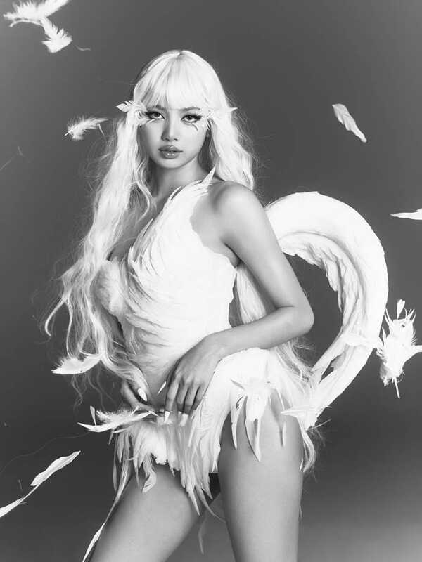 ลิซ่า BLACKPINK 