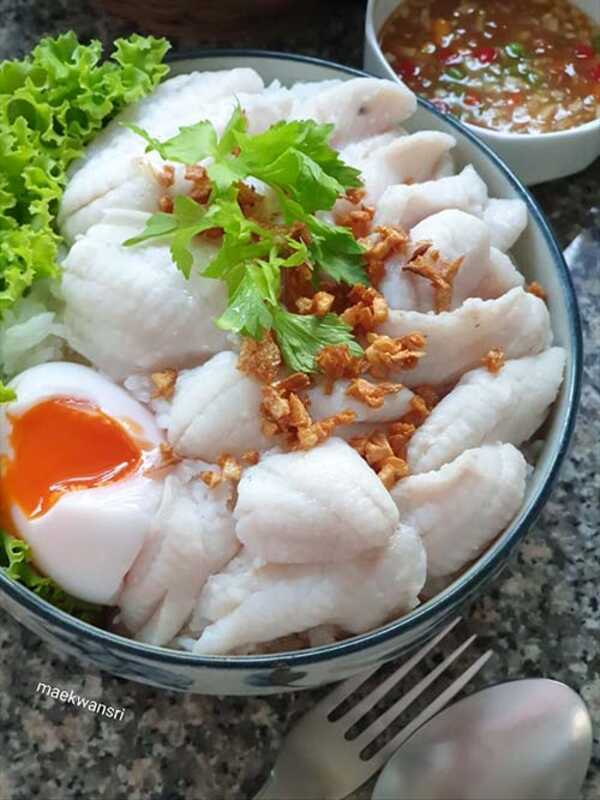 ข้าวต้มแห้งเนื้อปลาเก๋า