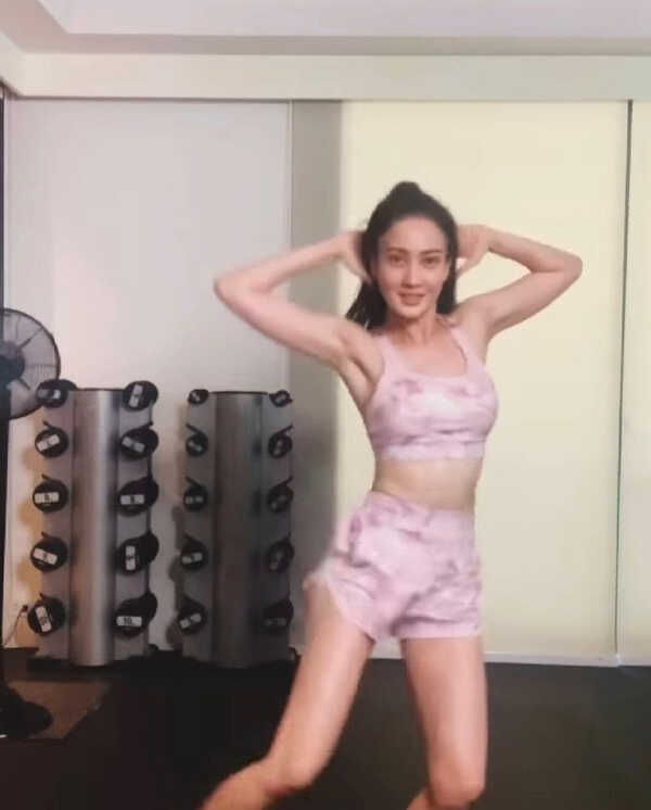 แต้ว ณฐพร