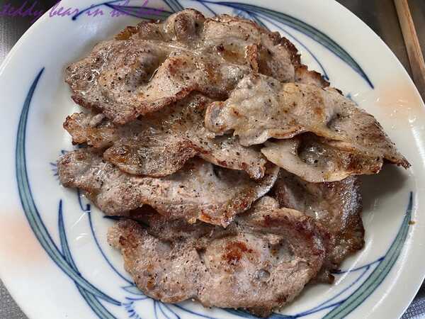 หมูผัดซอส