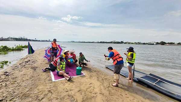 หาดทรายกลางแม่น้ำเจ้าพระยา