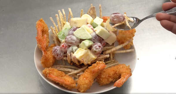 กุ้งทอดครีมสลัดผลไม้ กระทงเผือกทอด 