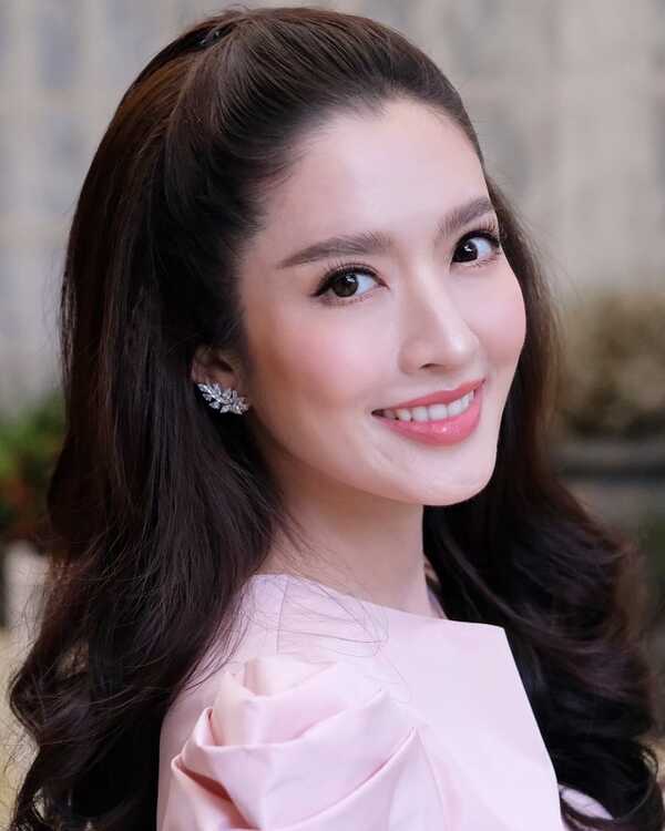 แอฟ ทักษอร น้องปีใหม่