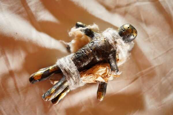 ว่านดอกทอง บุหลันมันตรา