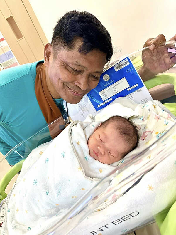 ชูษี เชิญยิ้ม คืนดีลูกสาว บูม ชญาภา หลังตัดขาด