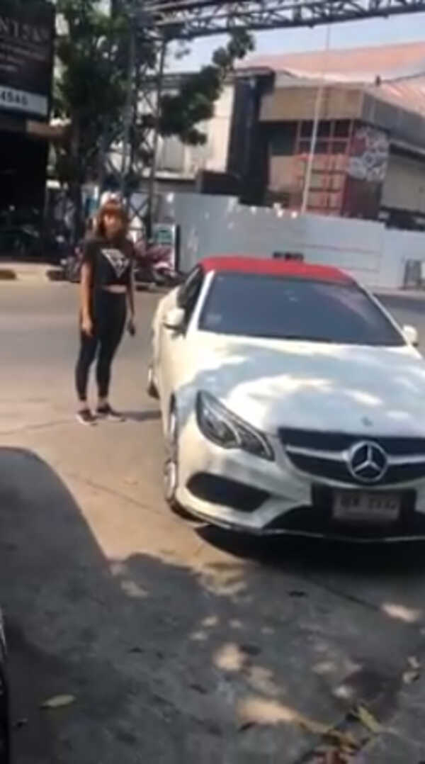 ลูกตาล ชโลมจิต