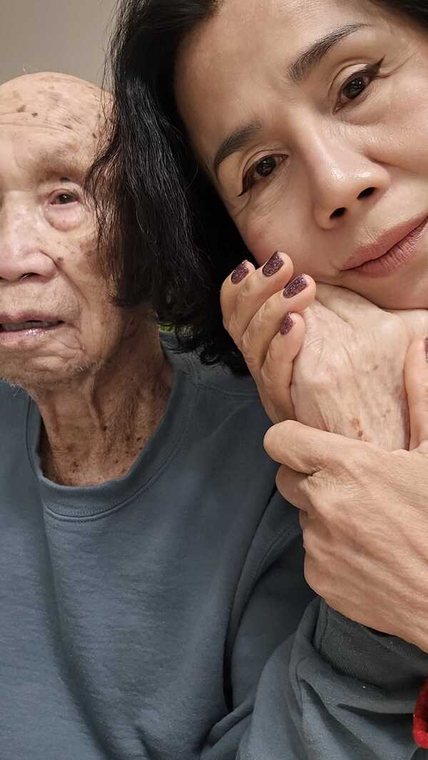  ยายหนิง เผยภาพคุณตาของ ชมพู่ อารยา