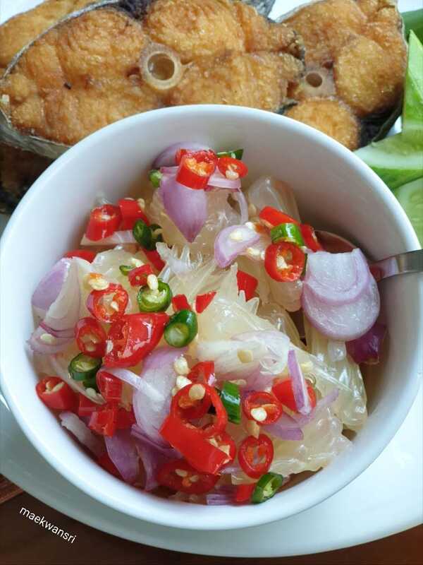 ปลาอินทรีทอดราดน้ำปลา
