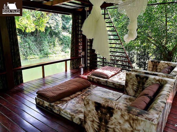 ที่พักริมน้ำ