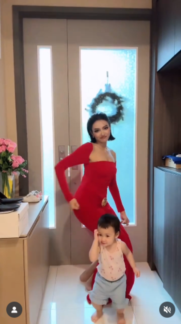 แก้ม วิชญาณี เต้นเพลง ลิซ่า