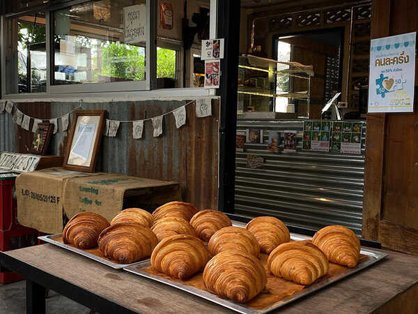 ร้านครัวซองต์