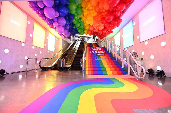 จุดถ่ายรูป Pride Month