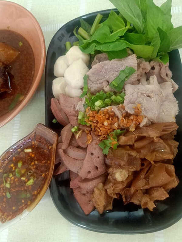 ร้านก๋วยเตี๋ยวเรือ