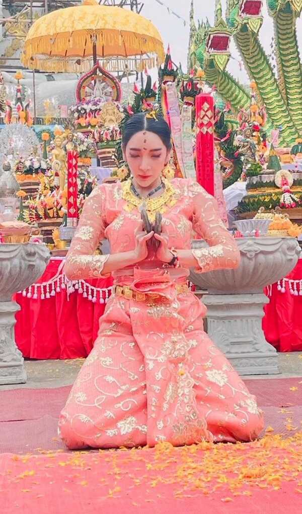 ภาพจาก Instagram feawfoaw