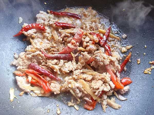 กะเพราหมู