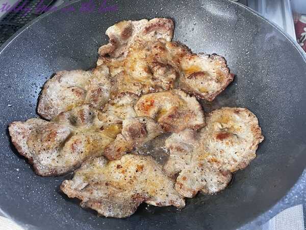หมูผัดซอส