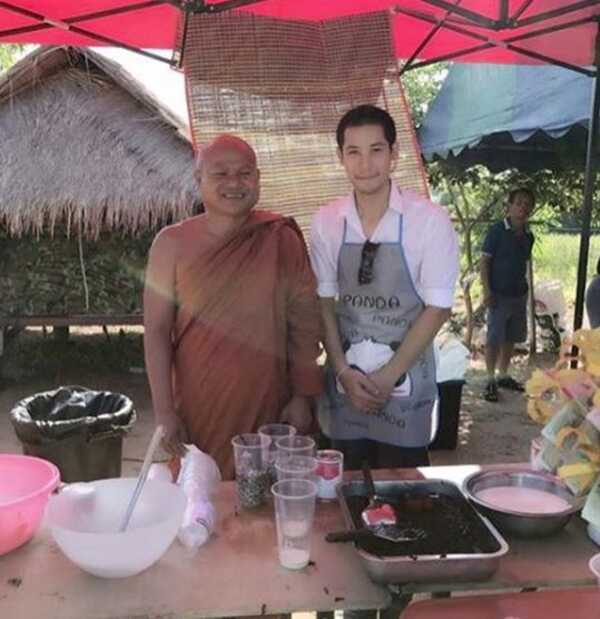 เอ เอกราช