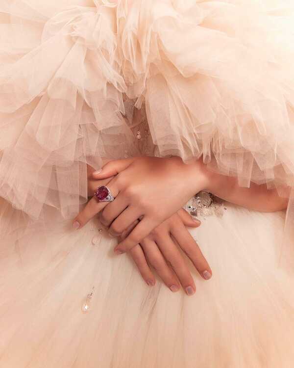 ชมพู่ อารยา เมืองคานส์