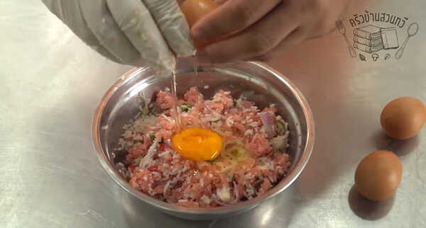 ไข่เจียวแหนม