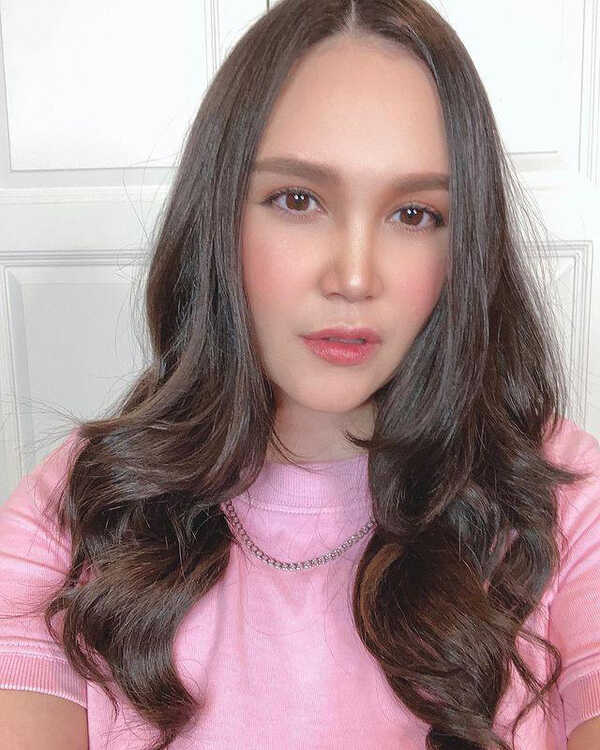 ทาทา ยัง