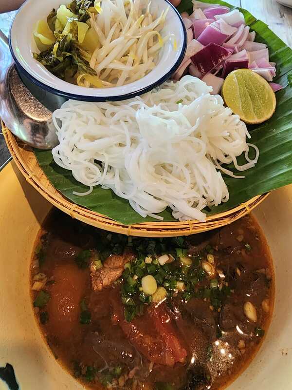 ร้านอาหารเหนือสายลมจอย ซอย๑