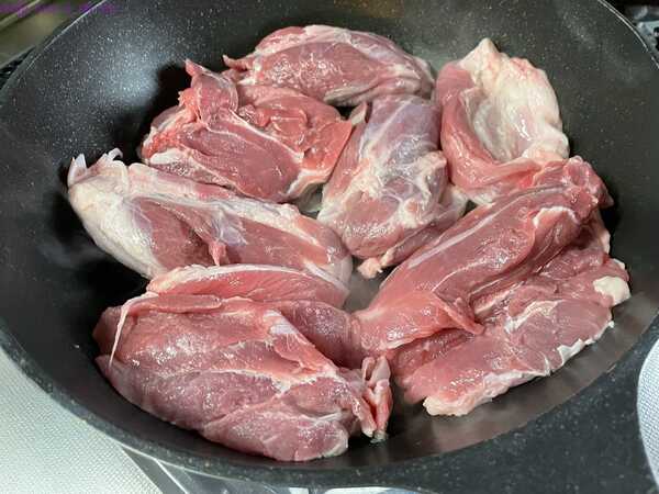 ขาหมูต้มเค็ม