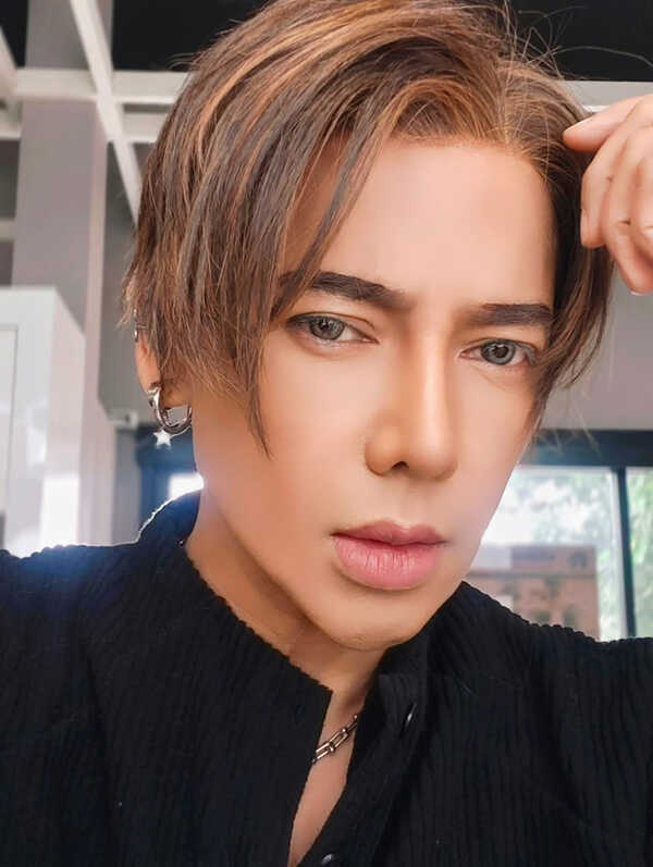 ดีเจดัง เปิดลุคล่าสุด หล่อละมุนสไตล์บอยแบนด์