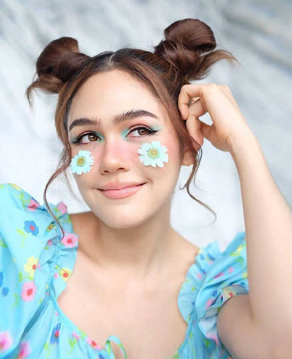 ชมพู่ อารยา