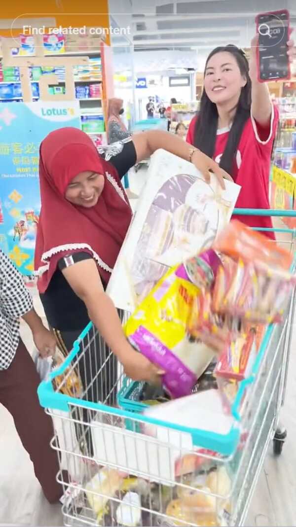 เอวา ปวรวรรณ