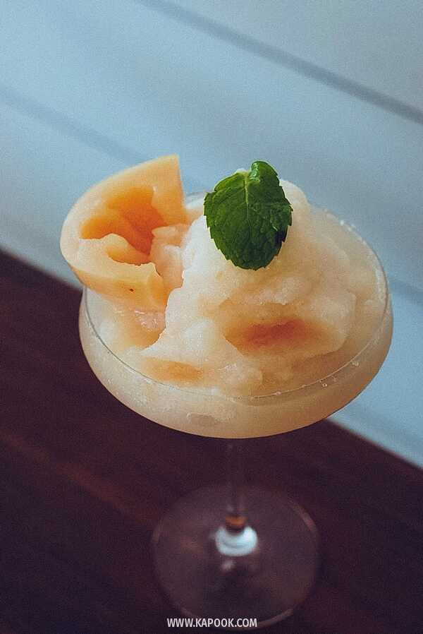 คาเฟ่อยุธยา บ้านป้อมเพชร