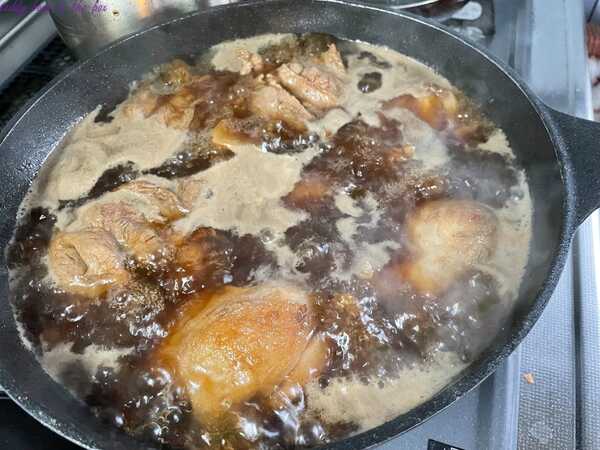 ขาหมูต้มเค็ม