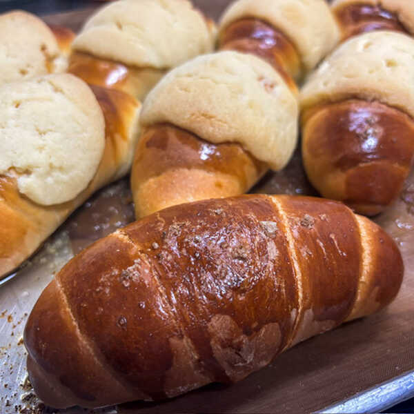 สูตรขนมปังเกลือแครกเกอร์ หรือ Craquelin Shio Pan เมนูขนมปัง ขนมปังเกลือ ชิโอะปัง สูตรขนม