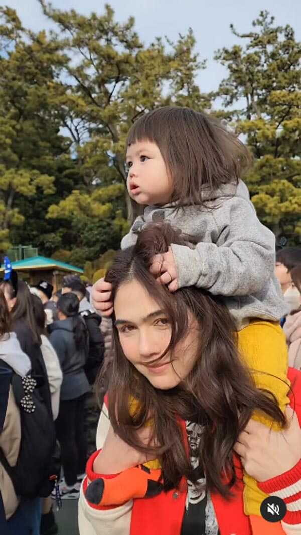 ชมพู่ อารยา น้องแอบิเกล