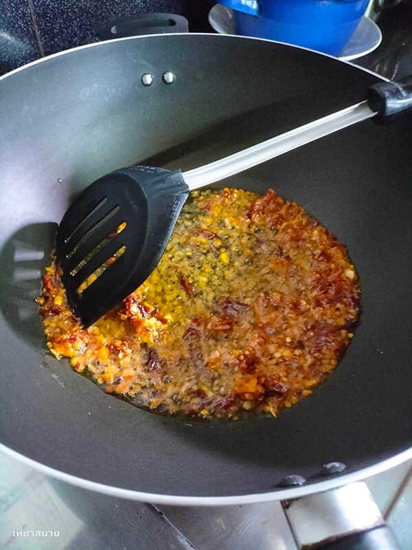 ข้าวผัดกะเพราพริกแห้งหอยเชลล์ เมนูกะเพรา อาหารจานเดียว สูตรอาหาร