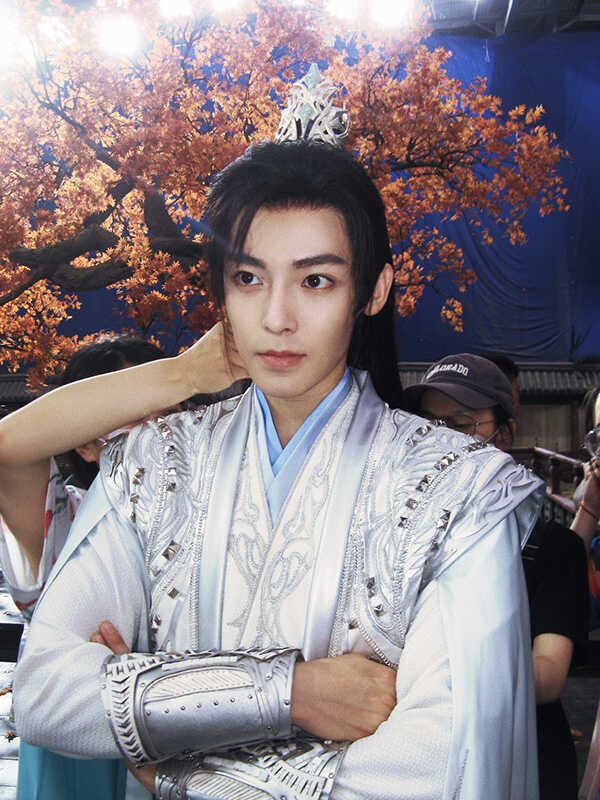 ซีรีส์จีน ดรุณควบม้าขาวเมามายลมวสันต์ Dashing Youth