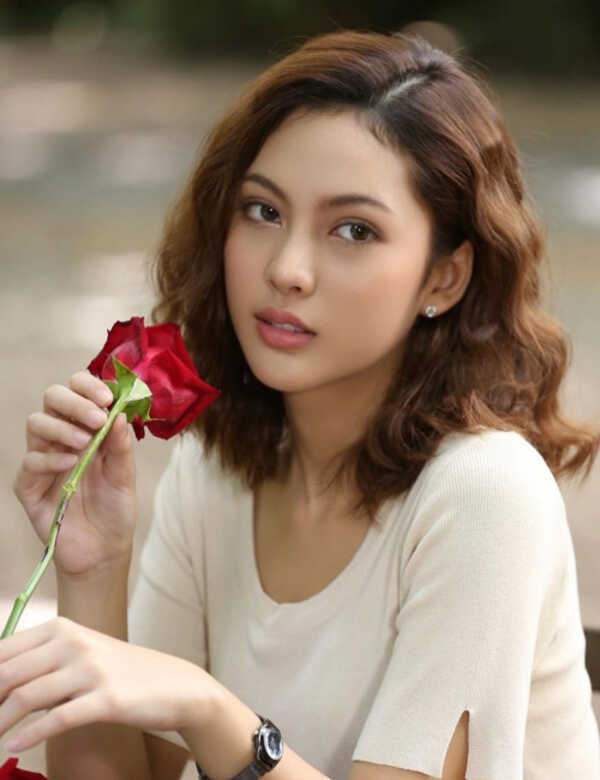 เบนซ์ กมลชนก