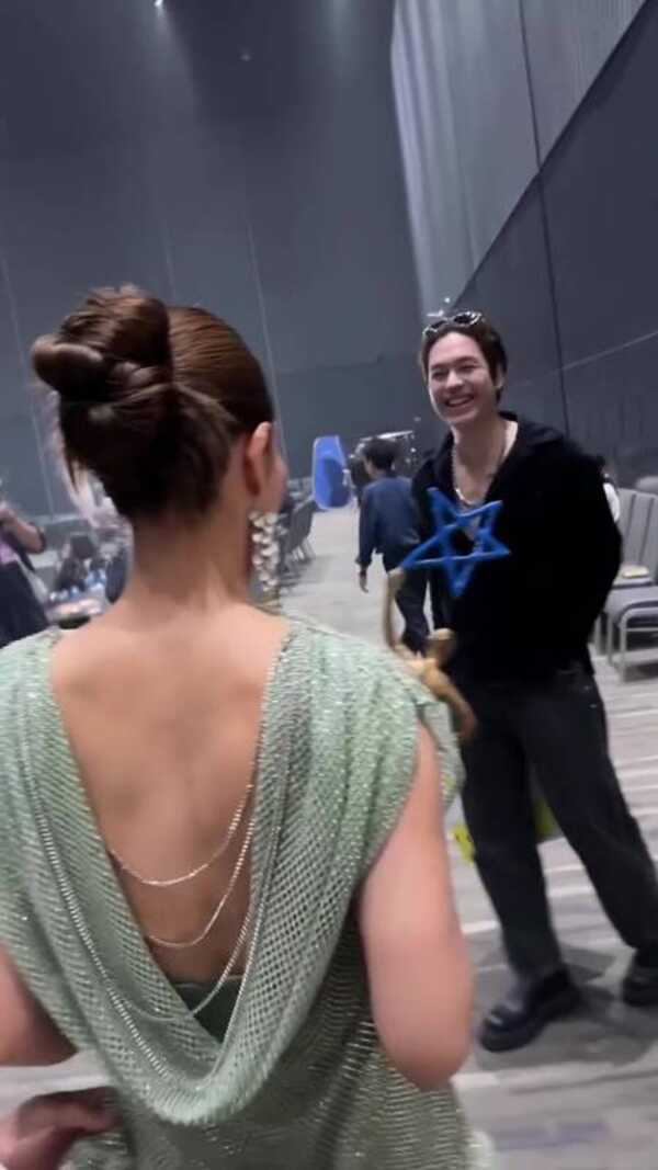 แม็ค วีรคณิศร์ - วิว วรรณรท