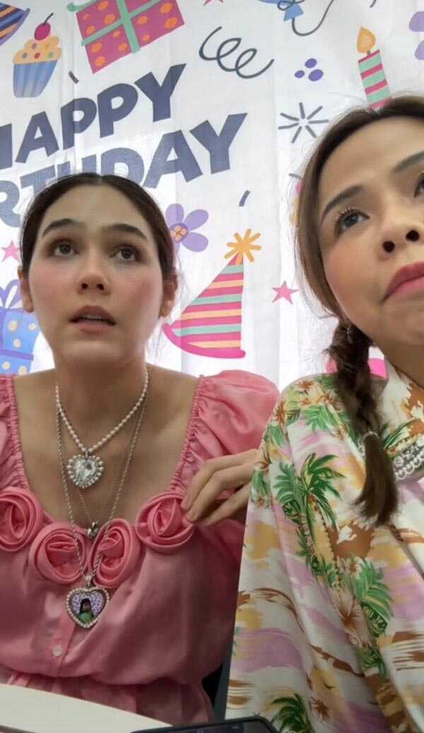 ชมพู่ อารยา อุ้มลูกวิ่งลงจากชั้น 47