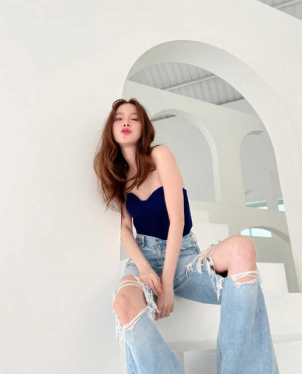 ใบเฟิร์น พิมพ์ชนก แฟชั่น