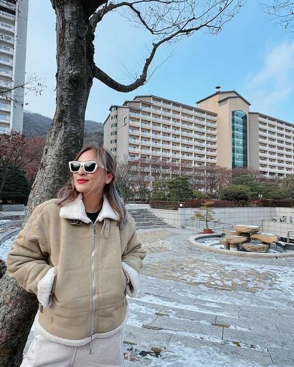 นานา ไรบีนา ข้อหาที่ถูกจับคือ ฉ้อโกงประชาชน 