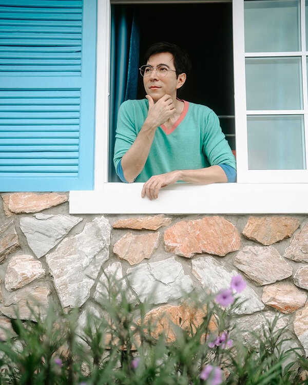 เปิดบ้าน แซม ยุรนันน์ ริมแม่น้ำแคว