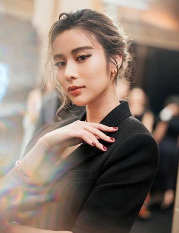 เก้า สุภัสสรา