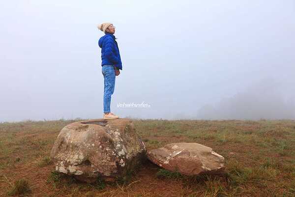 ฟ้าสางที่ภูลมโล