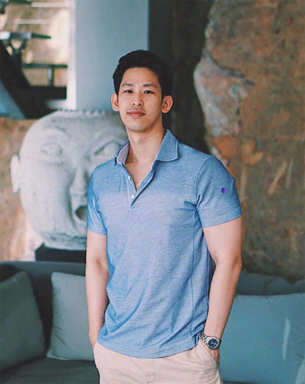 หมอไบรท์ ธนสาร หมอหล่อ