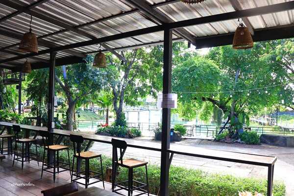 Tong'au Cafe