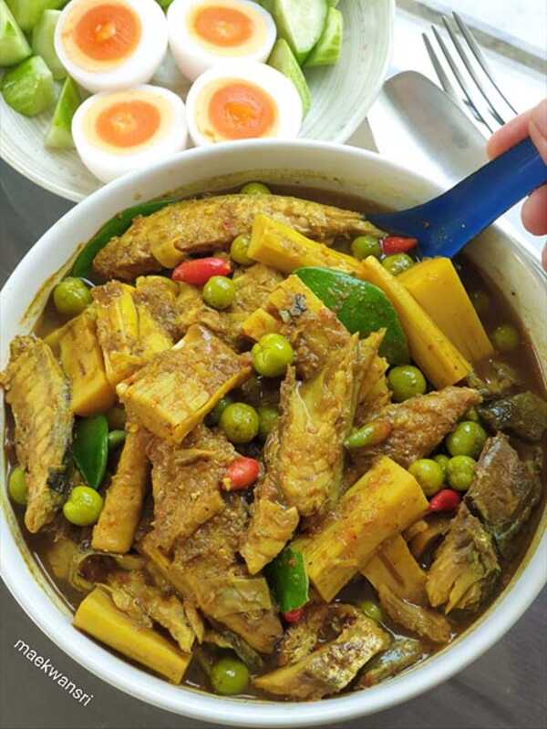 แกงพุงปลา