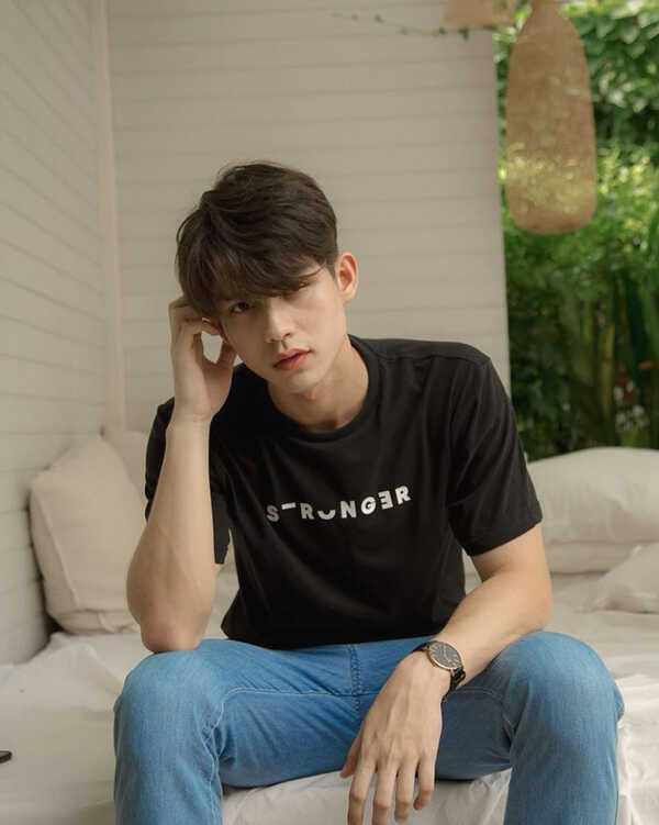 ไบร์ท วชิรวิชญ์