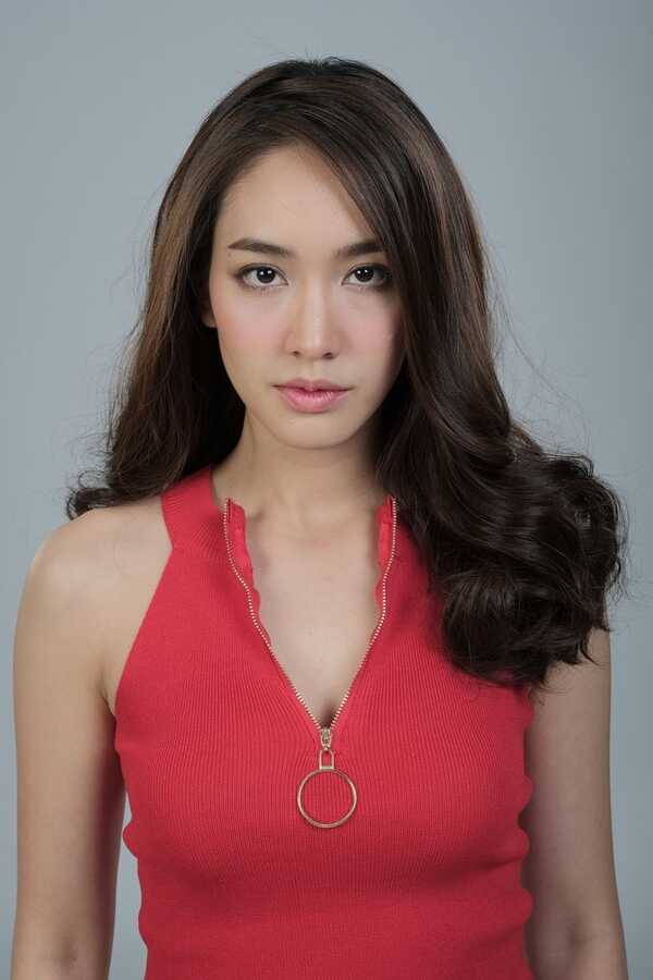 ใบเฟิร์น พิมพ์ชนก