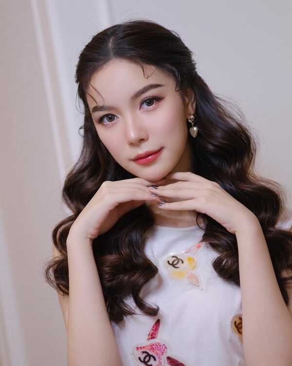 มุก วรนิษฐ์